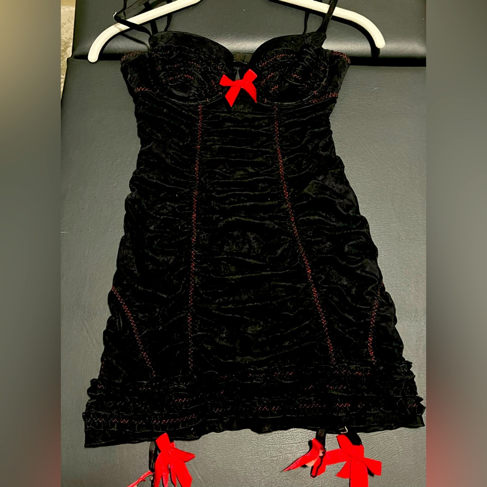 Victoria’s Secret sexy little things slip lingerie black and red